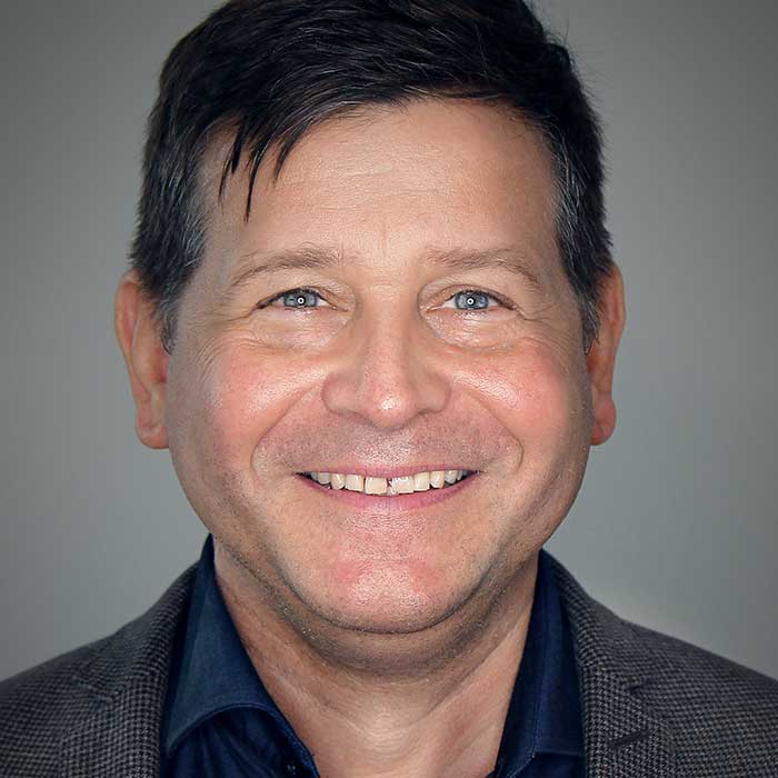  Dr. Christoph Hutter